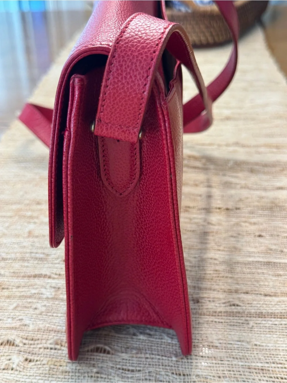 Vintage Coach Made in Italy Red Pebbled Leather Turn Lock Shoulder Bag - Picture 15 of 16